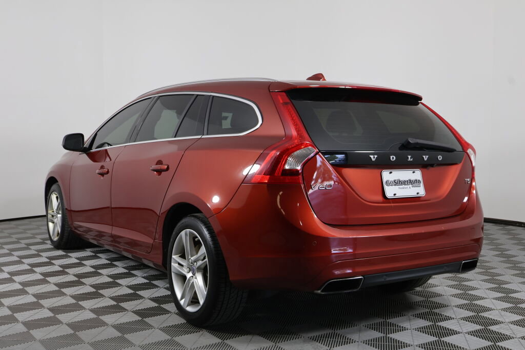 Used 2015 Volvo V60 T5 Premier image 4