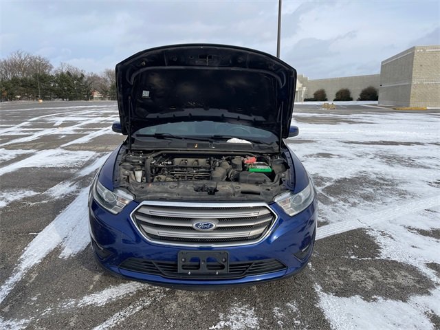 Used 2015 Ford Taurus SEL image 16
