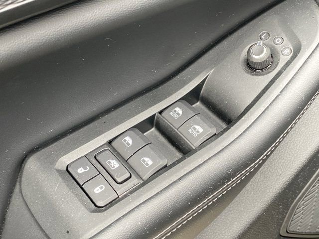 Used 2024 Jeep Grand Cherokee Laredo image 21