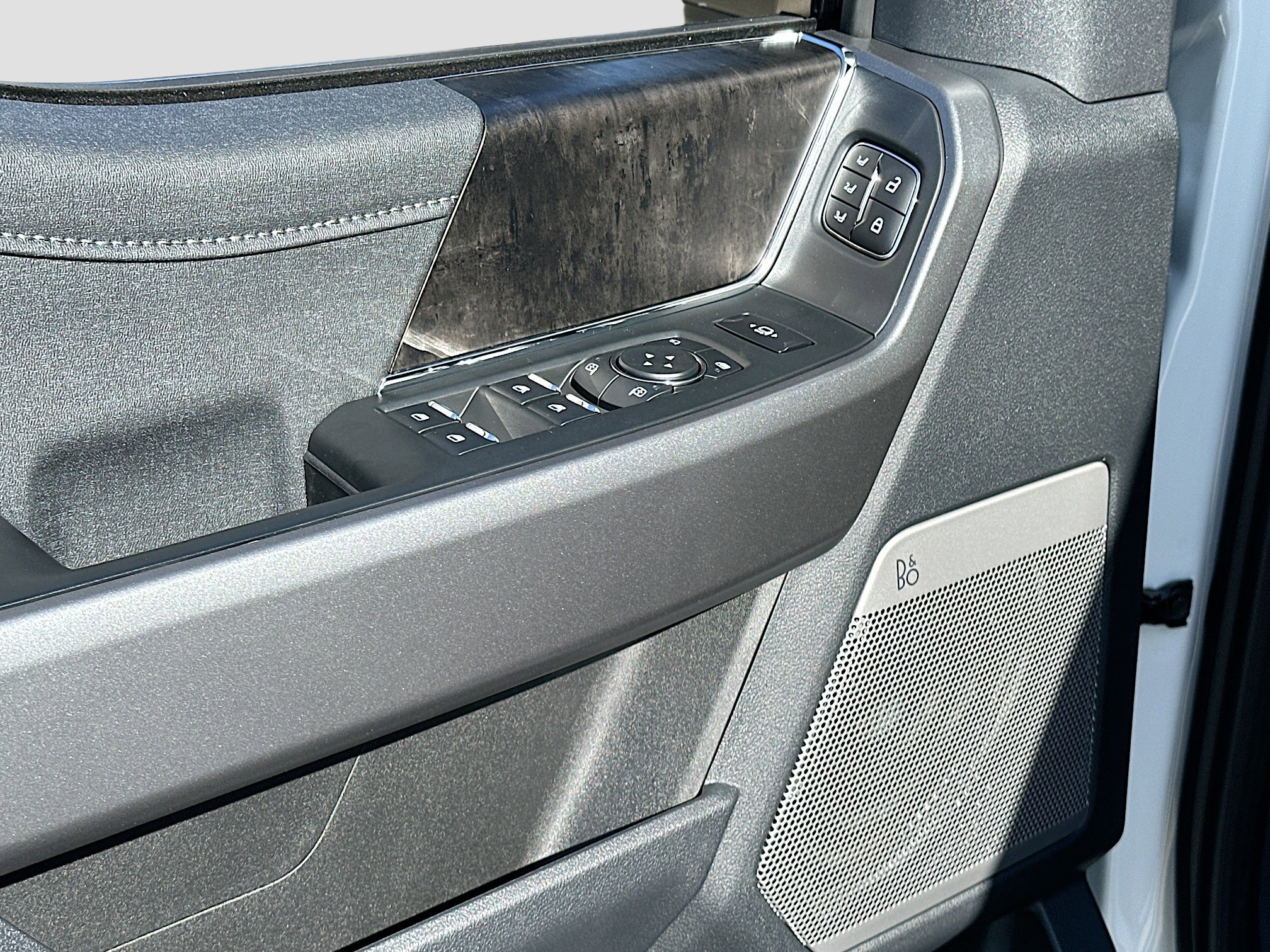 New 2026 Ford F250 Lariat w/ Lariat Ultimate Package image 13