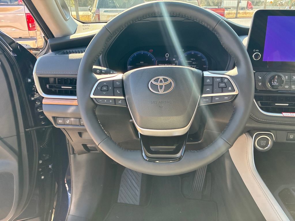 New 2026 Toyota Grand Highlander Limited image 24