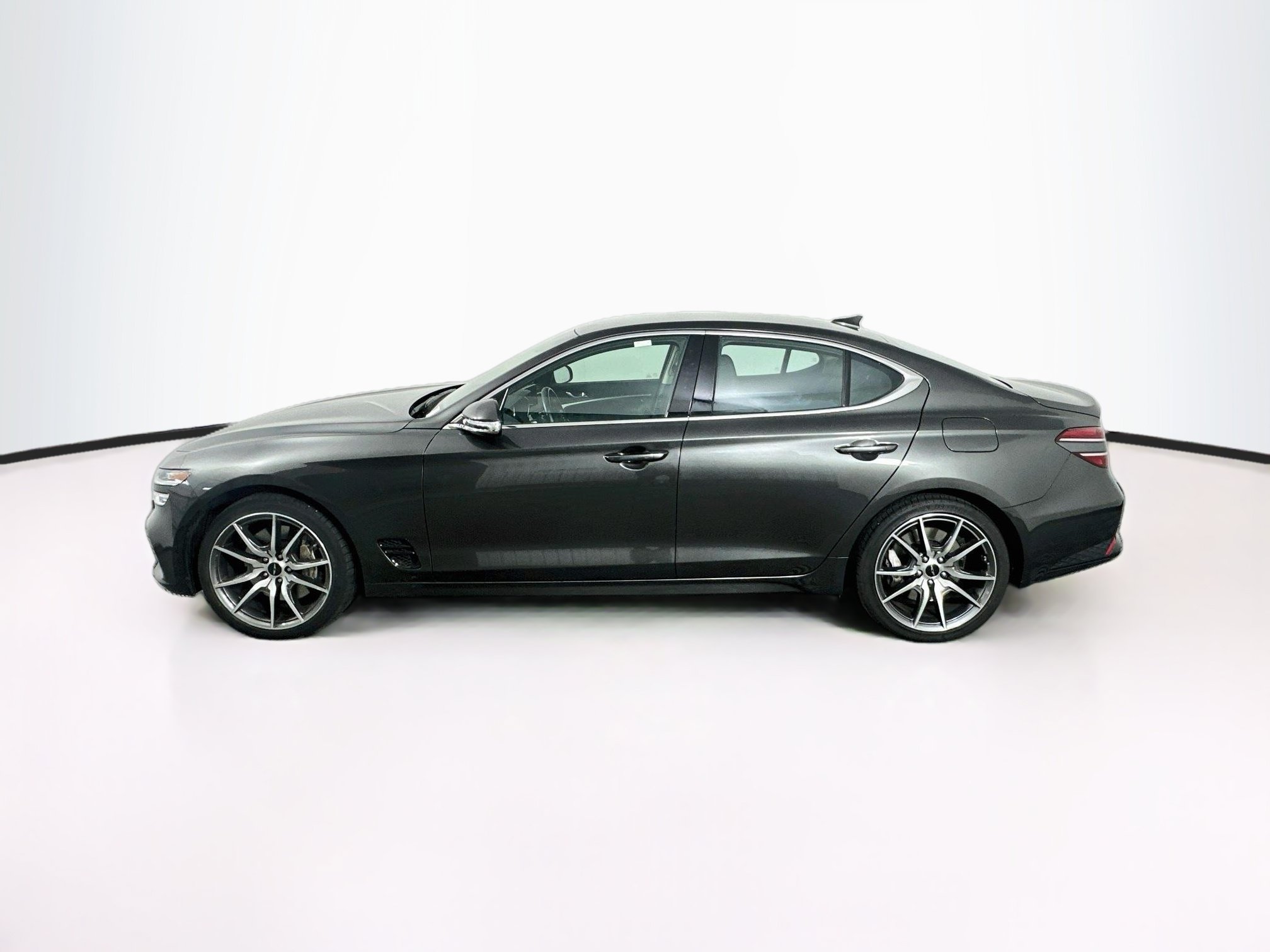 Used 2026 Genesis G70 2.5T RWD image 4