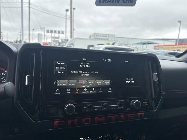 Used 2025 Nissan Frontier PRO-4X w/ Pro Convenience Package image 18