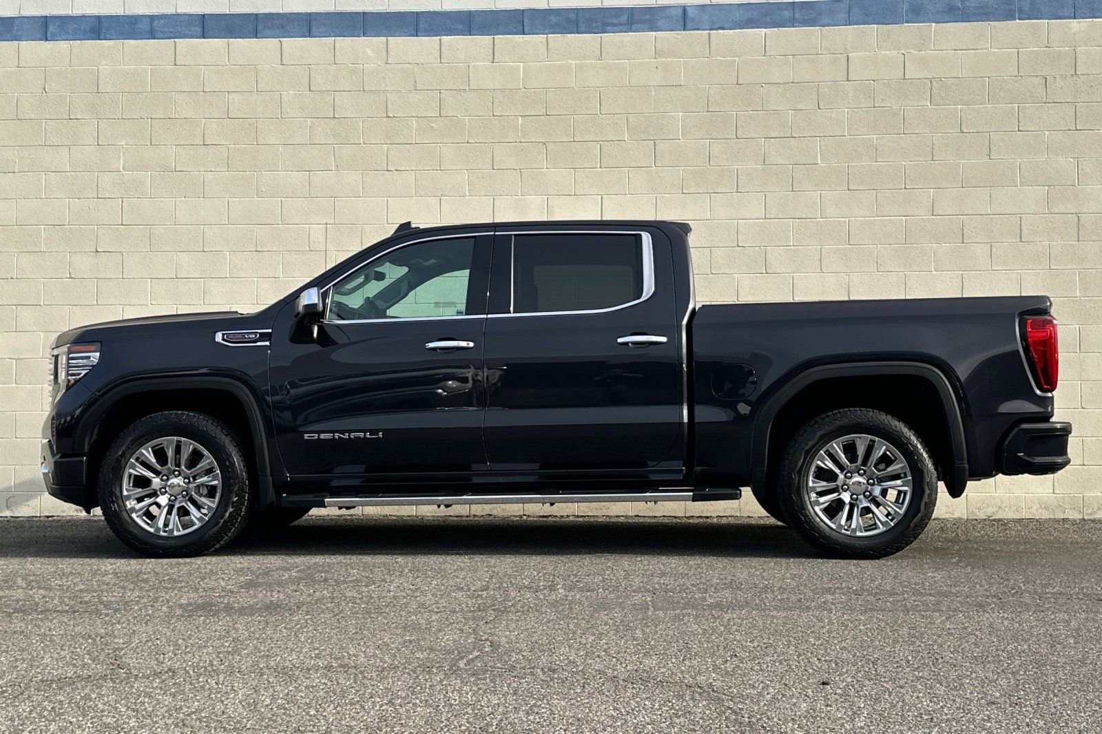 Certified 2023 GMC Sierra 1500 Denali w/ Technology Package image 7