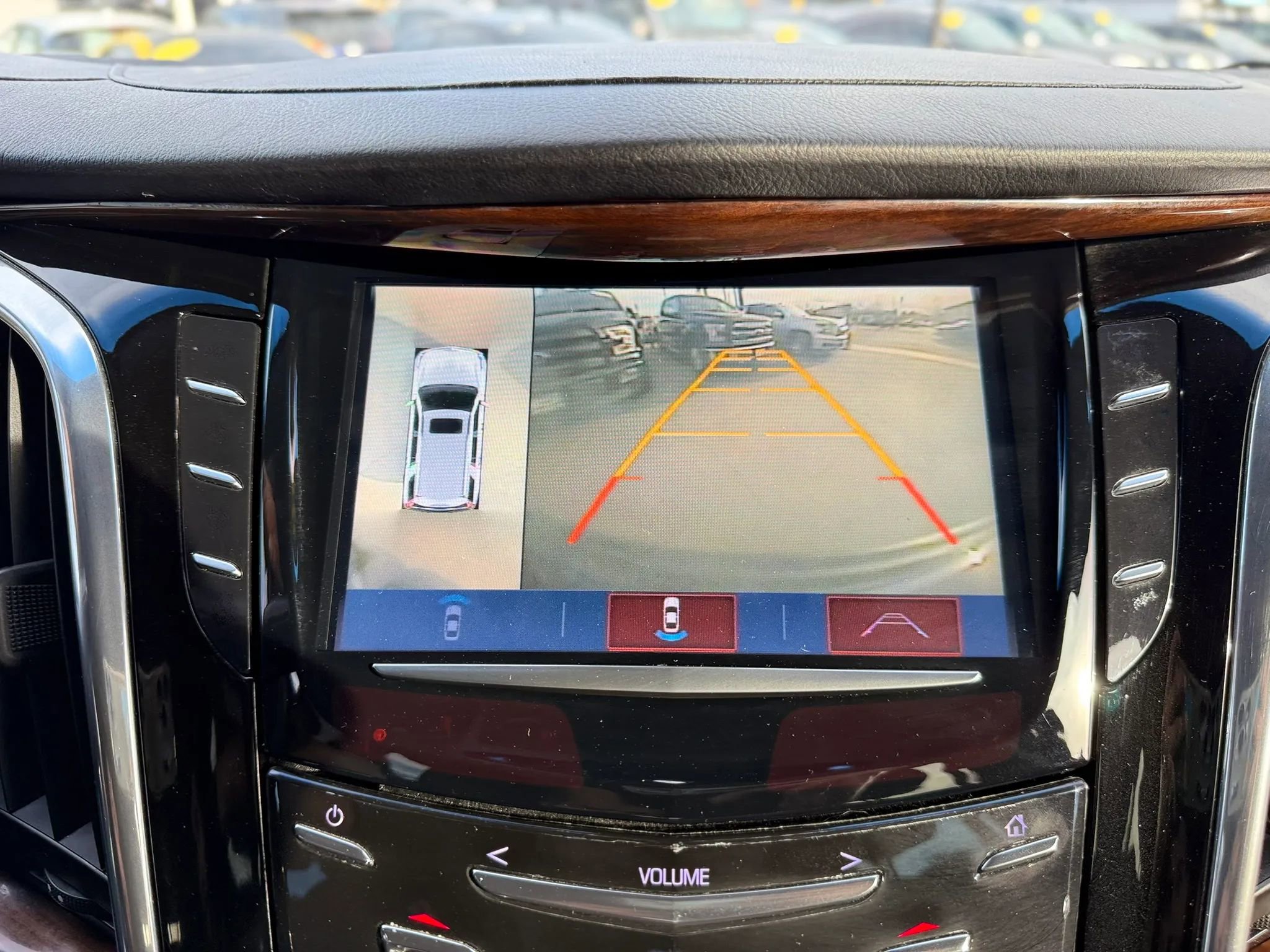 Used 2017 Cadillac Escalade Premium Luxury image 42