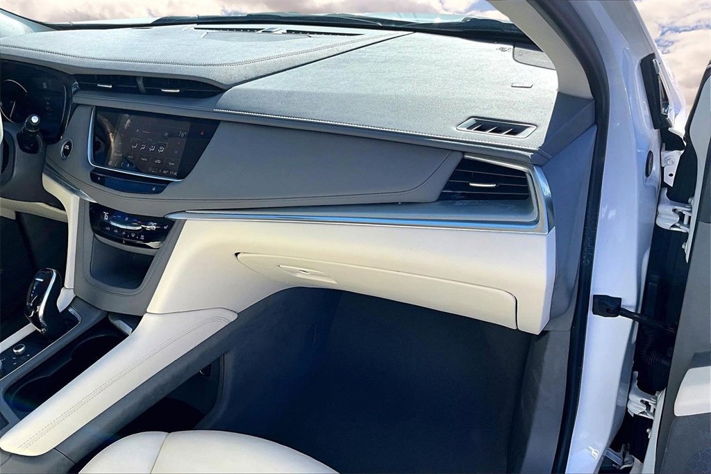 Certified 2022 Cadillac XT5 Premium Luxury image 26