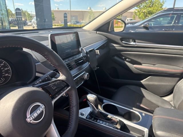 Used 2024 Nissan Altima 2.5 SR image 12
