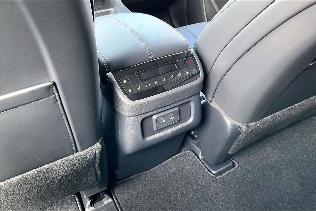 New 2027 INFINITI QX60 Luxe FWD image 36