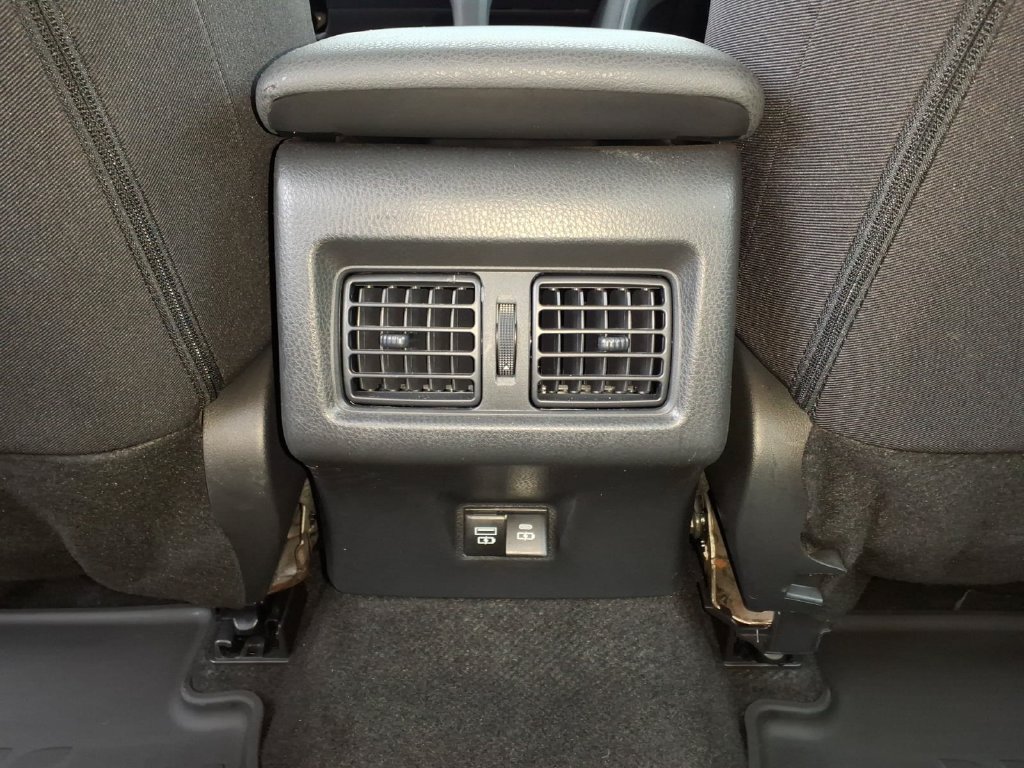 Certified 2025 Toyota Camry LE FWD image 4