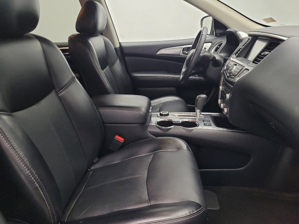 Used 2020 Nissan Pathfinder SL image 21