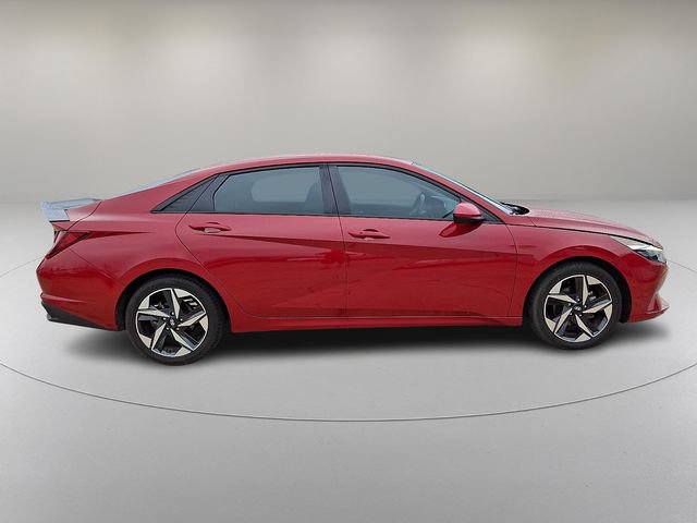 Certified 2023 Hyundai Elantra SEL w/ Convenience Package FWD image 12