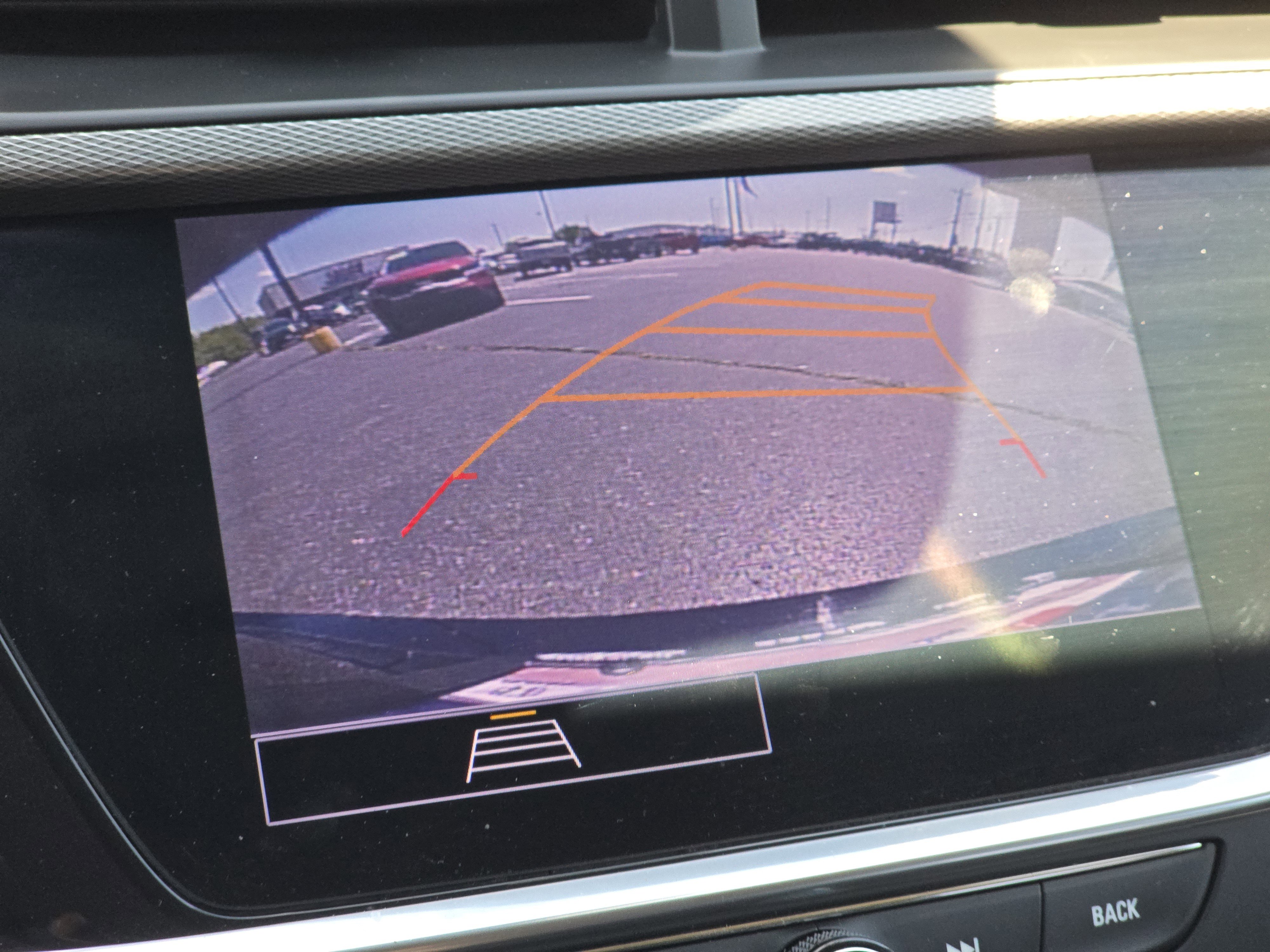 Used 2022 Buick Encore GX Select w/ Sport Touring Package FWD image 11
