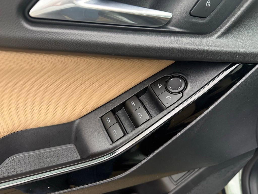 New 2026 Chevrolet Equinox ACTIV w/ Safety and Technology Package image 28