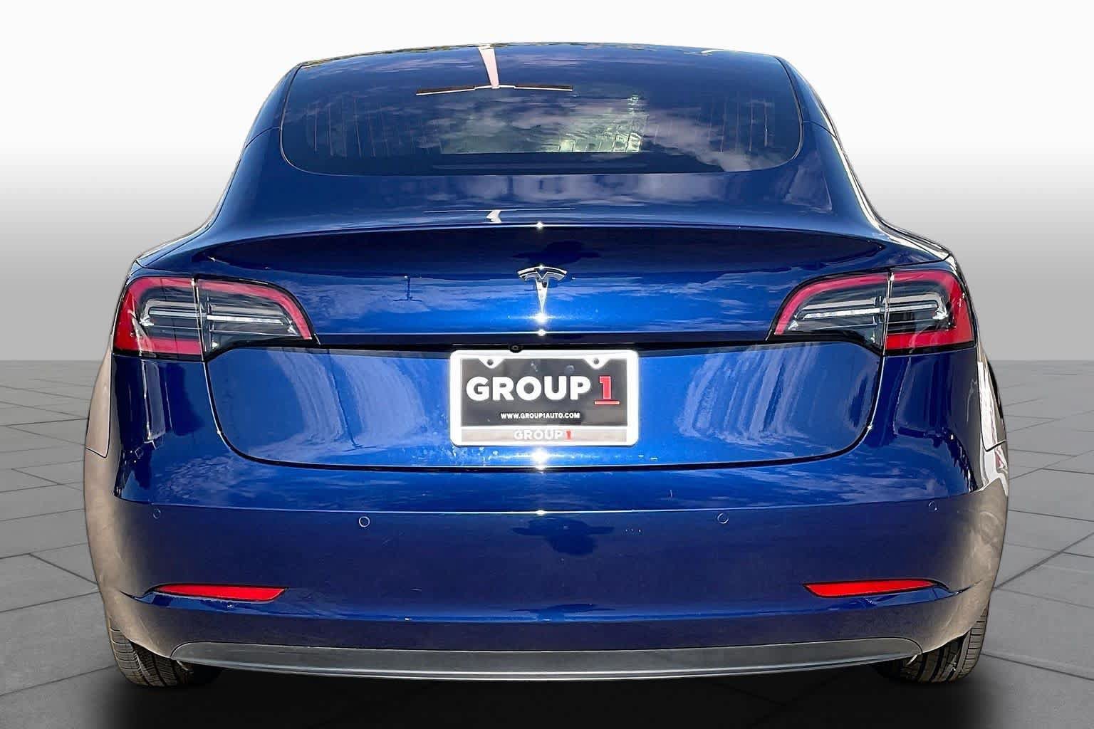 Used 2019 Tesla Model 3 Standard Range RWD image 4