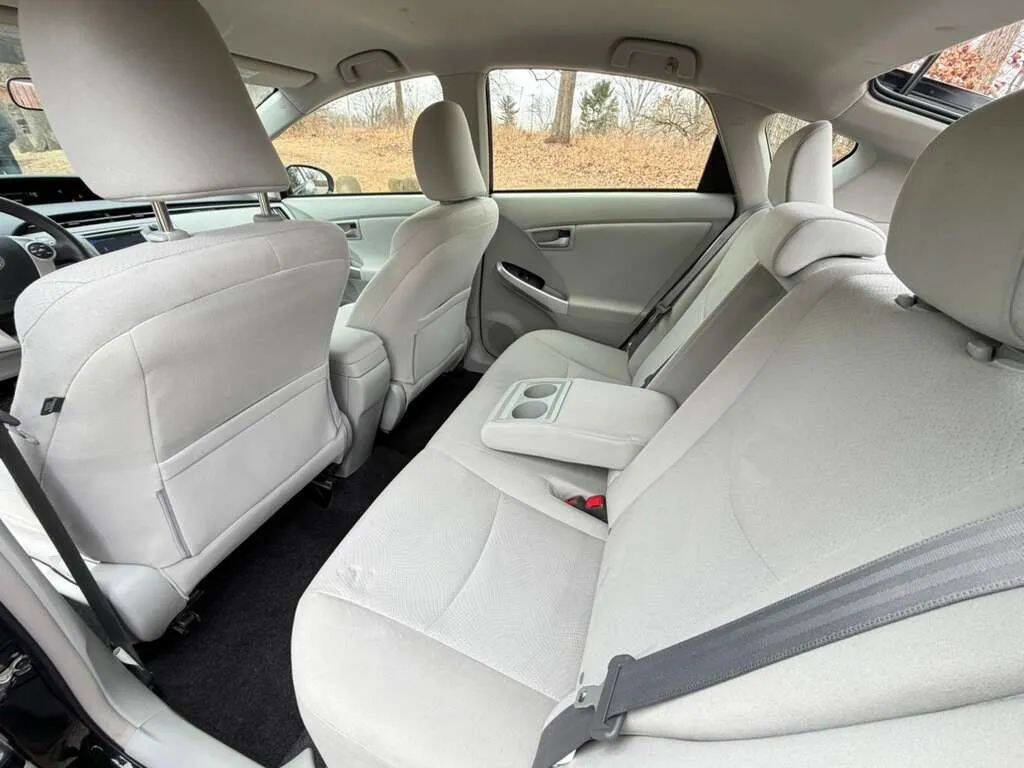 Used 2013 Toyota Prius Two image 16