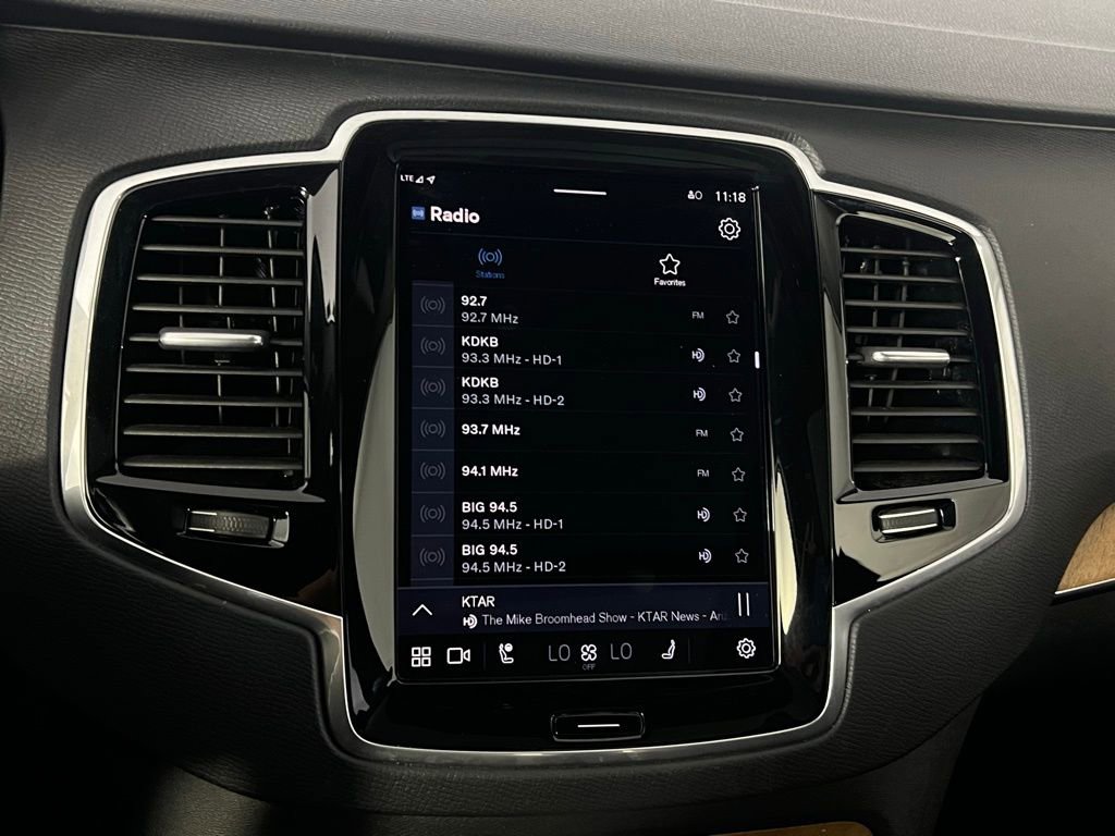 Used 2024 Volvo XC90 B5 Plus image 16