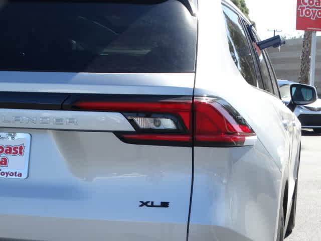 Used 2025 Toyota Grand Highlander FWD image 12