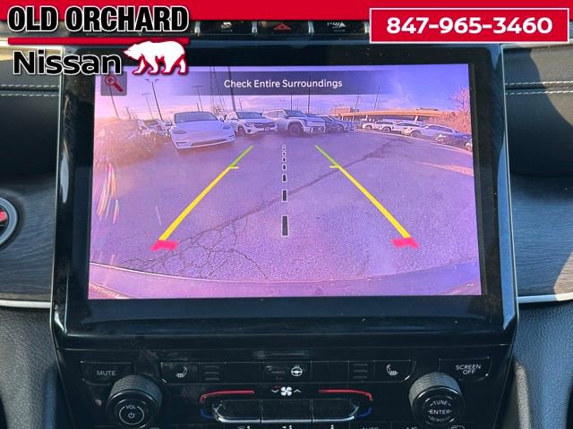 Used 2024 Jeep Grand Cherokee L Limited w/ Black Appearance Package image 18