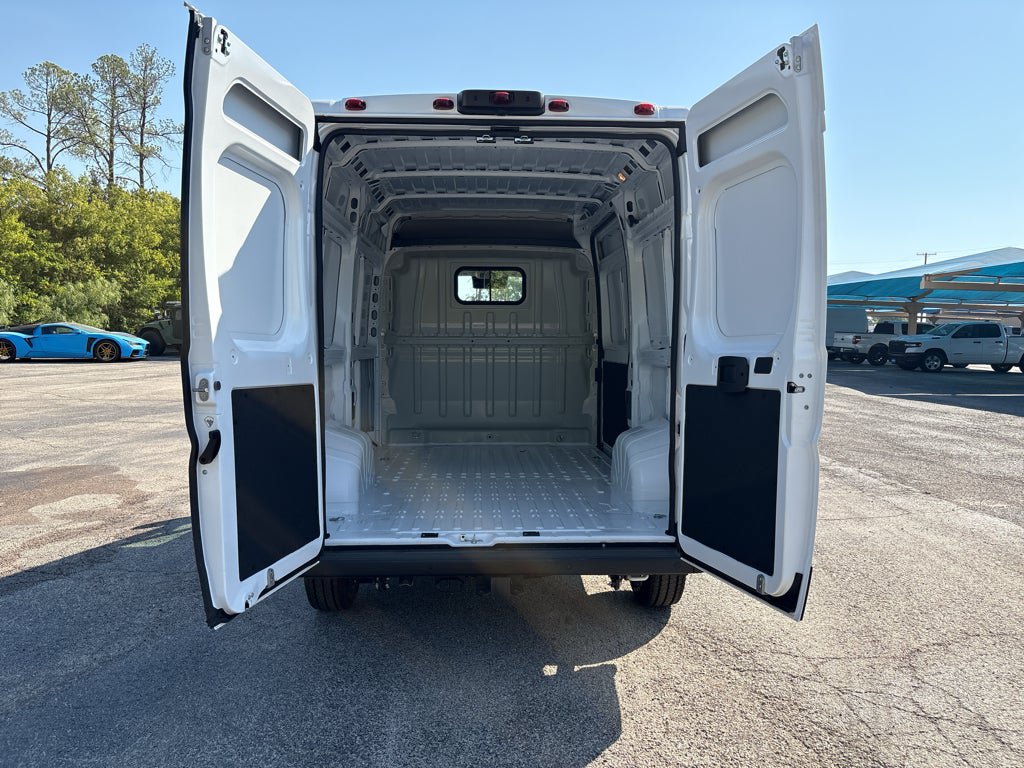 New 2027 RAM ProMaster 2500 FWD image 7