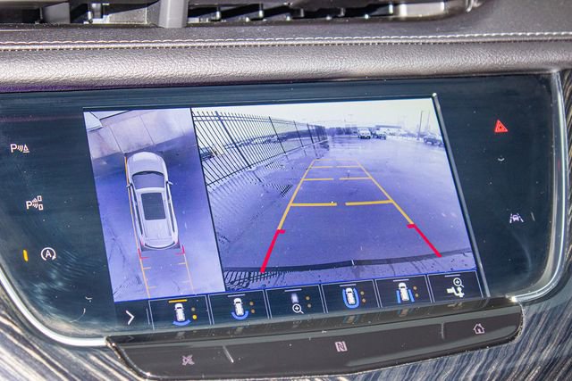 Used 2020 Cadillac XT6 Premium Luxury image 33