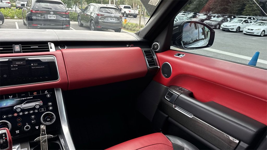 Used 2021 Land Rover Range Rover Sport SVR image 16