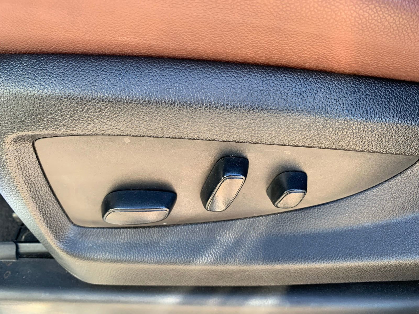 Used 2019 Chevrolet Tahoe Premier w/ Premier Plus Edition image 36