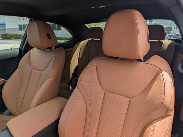 Used 2025 BMW 230i Coupe w/ Convenience Package RWD image 17