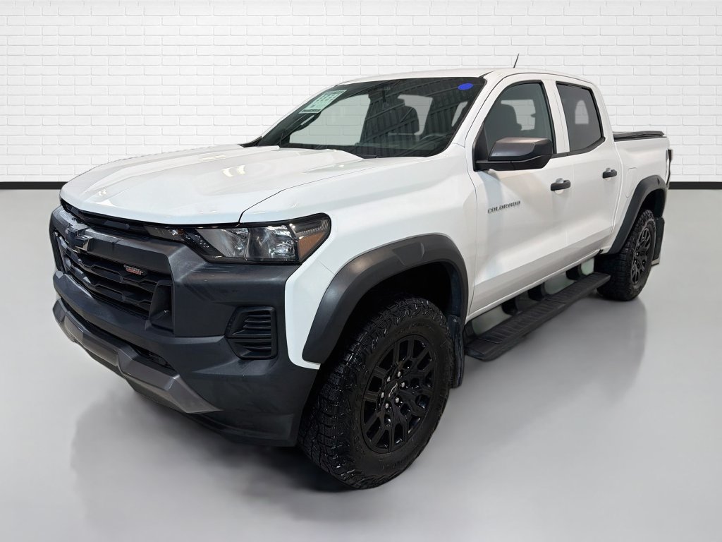 Used 2024 Chevrolet Colorado Trail Boss w/ Advanced Trailering Package AWD/4WD image 5