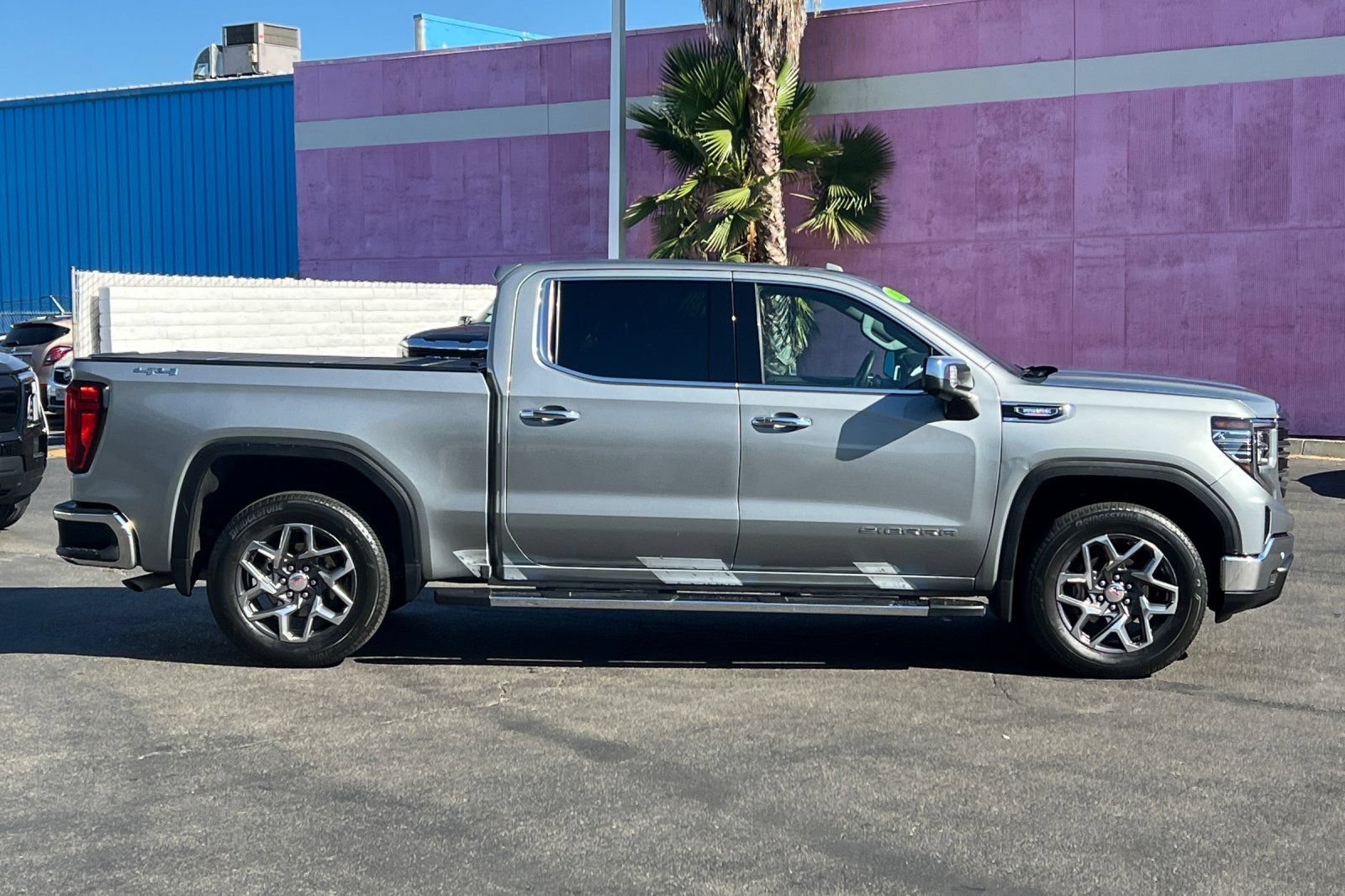 Used 2025 GMC Sierra 1500 SLT w/ SLT Premium Plus Package AWD/4WD image 3