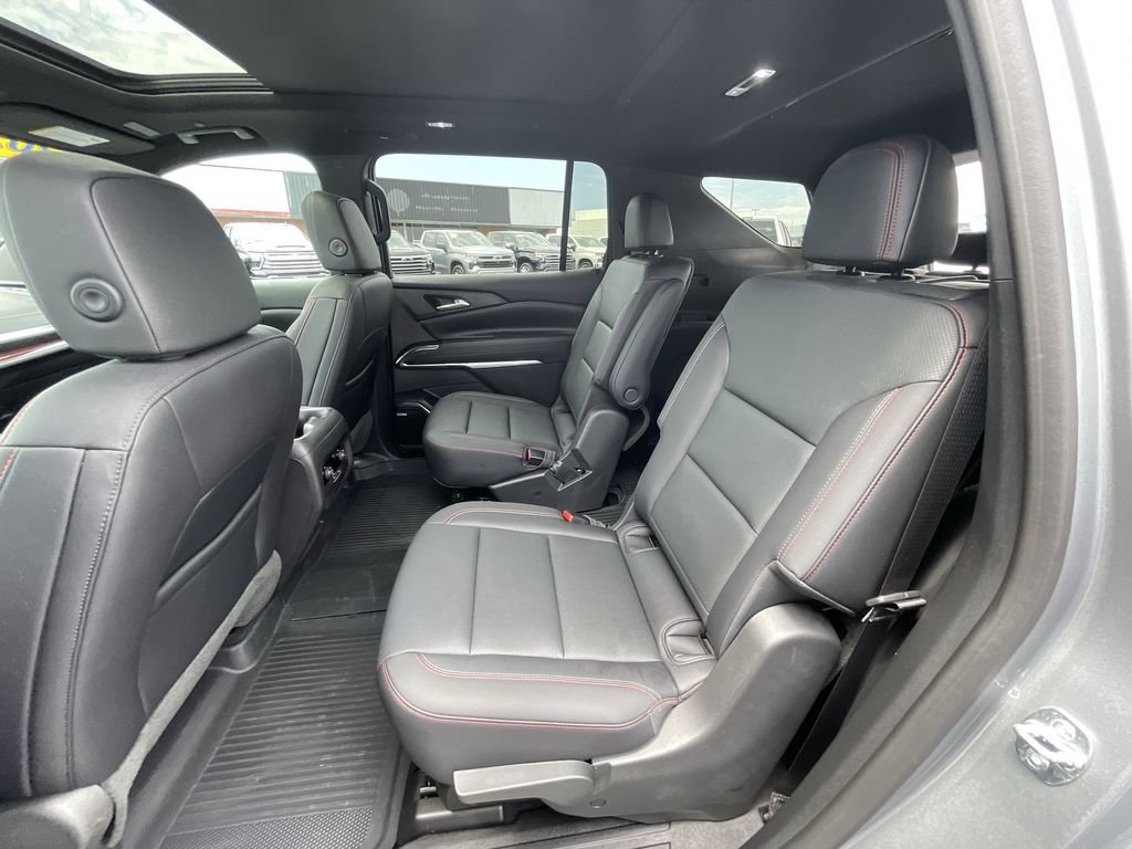 Certified 2025 Chevrolet Traverse Z71 w/ Enhanced Driving Package AWD/4WD image 26