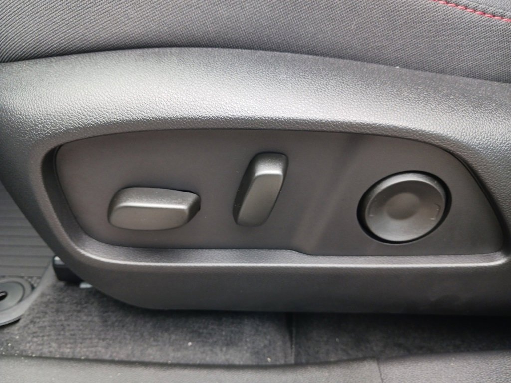 New 2026 Chevrolet Equinox RS w/ Convenience Package III image 16