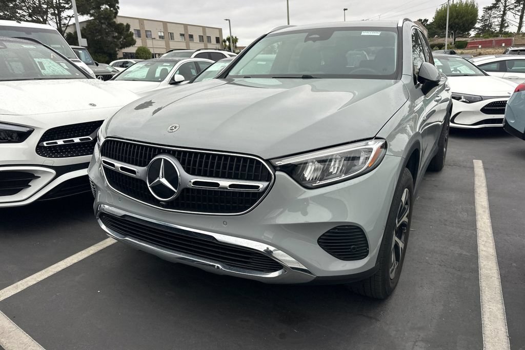 Certified 2025 Mercedes-Benz GLC 350e 4MATIC image 2