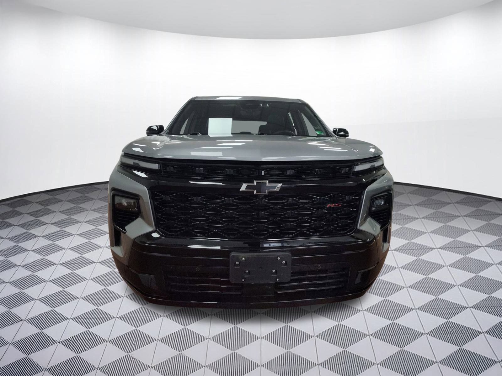 Used 2024 Chevrolet Traverse RS image 3