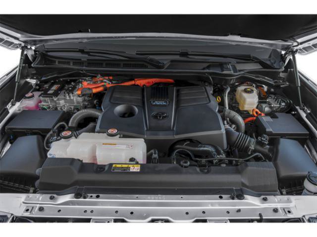 Certified 2025 Toyota Tundra Capstone AWD/4WD image 11