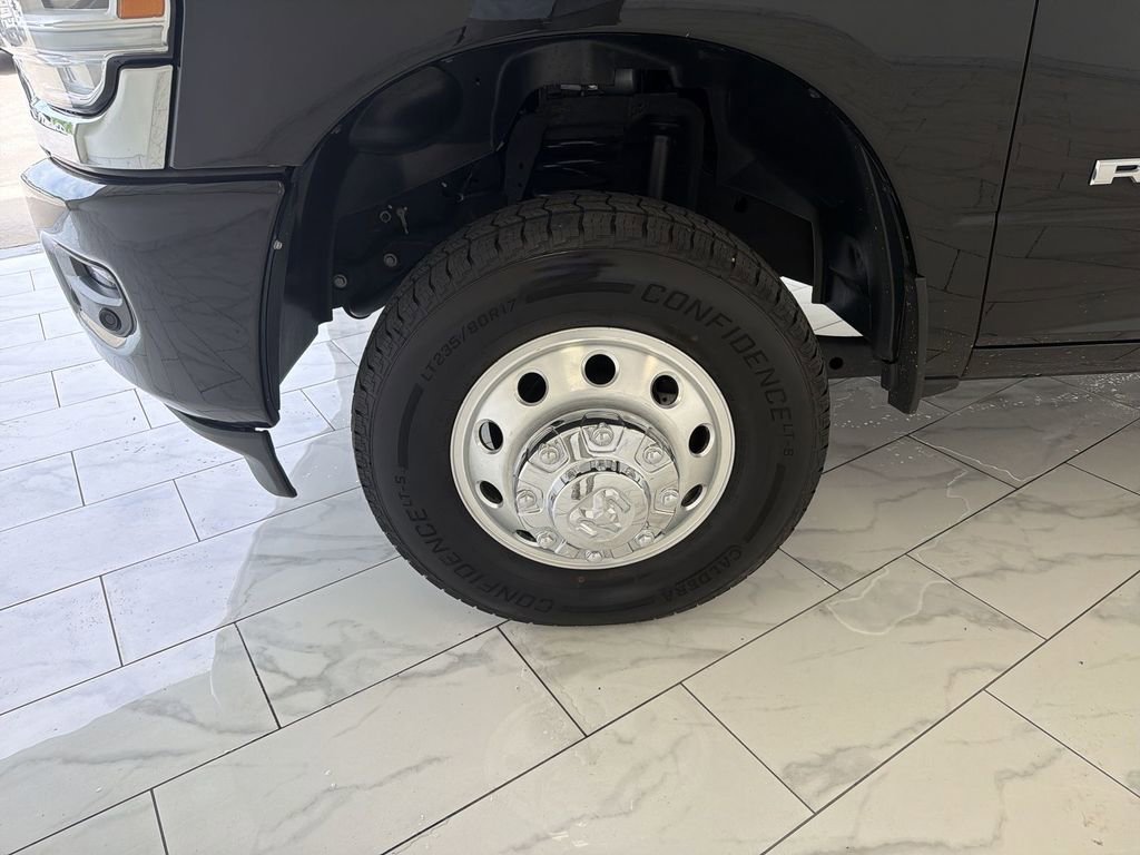 Used 2024 RAM 3500 Laramie w/ Safety Group image 34