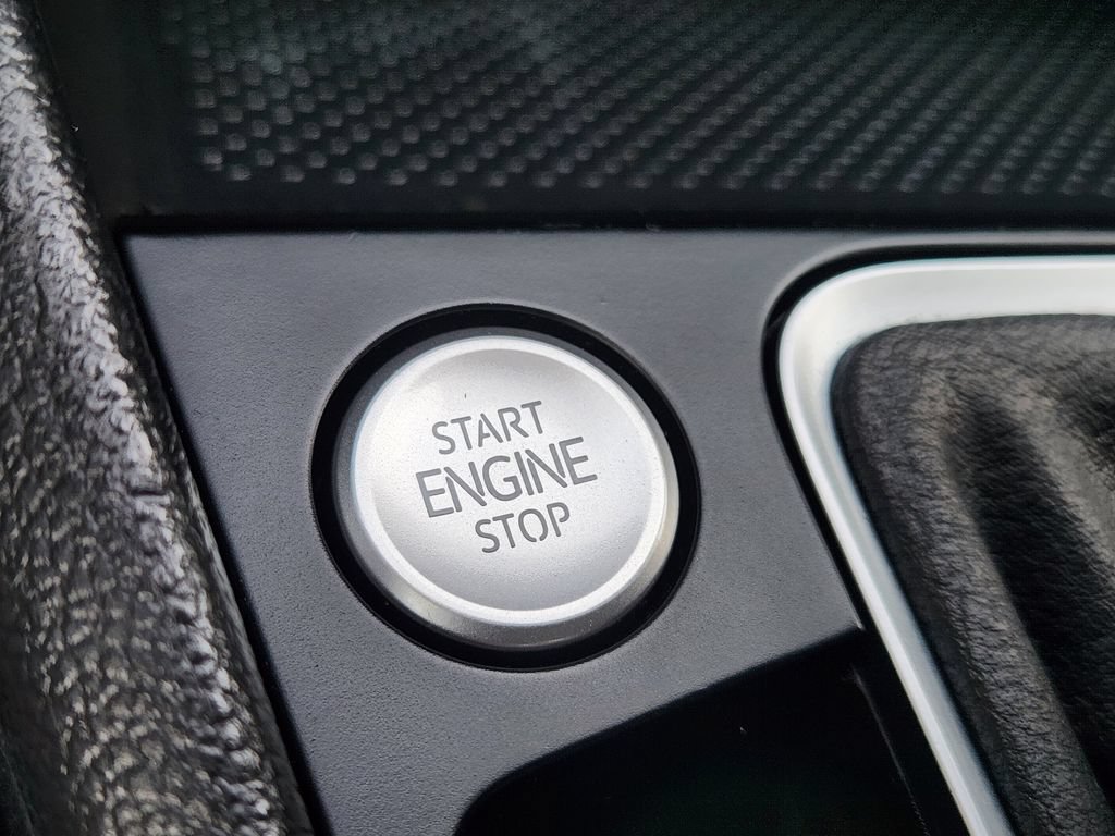 Used 2024 Volkswagen Jetta SE FWD image 26