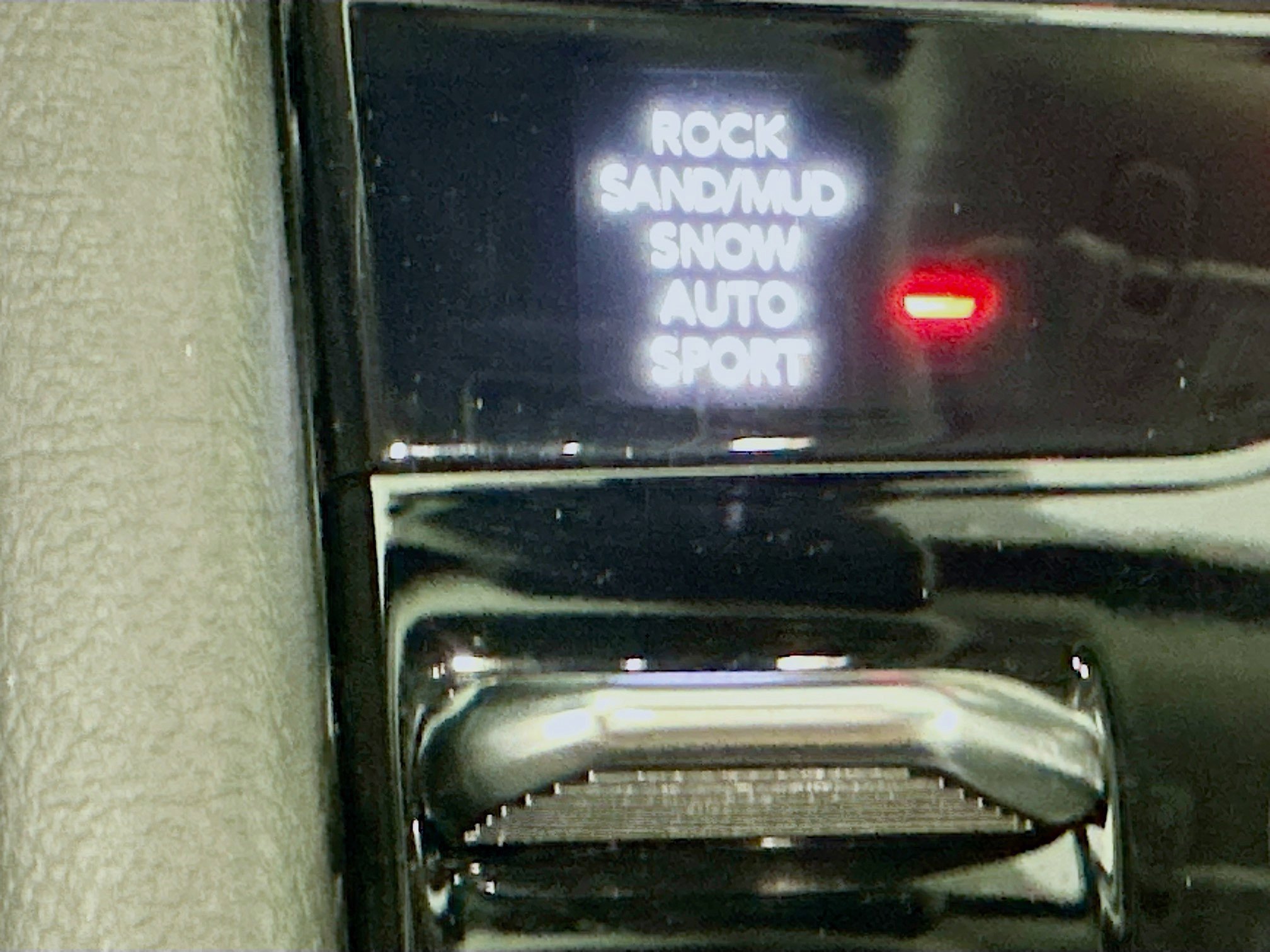 Used 2022 Jeep Grand Cherokee Limited 4xe w/ Luxury Tech Group II image 26