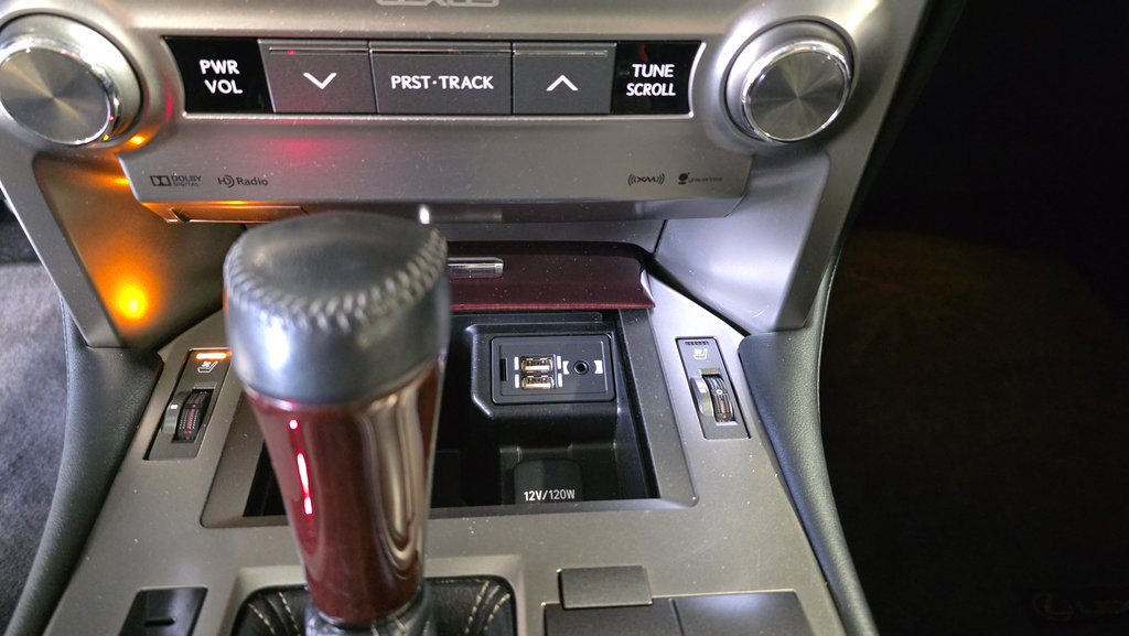Used 2016 Lexus GX 460 w/ Premium Package AWD/4WD image 29