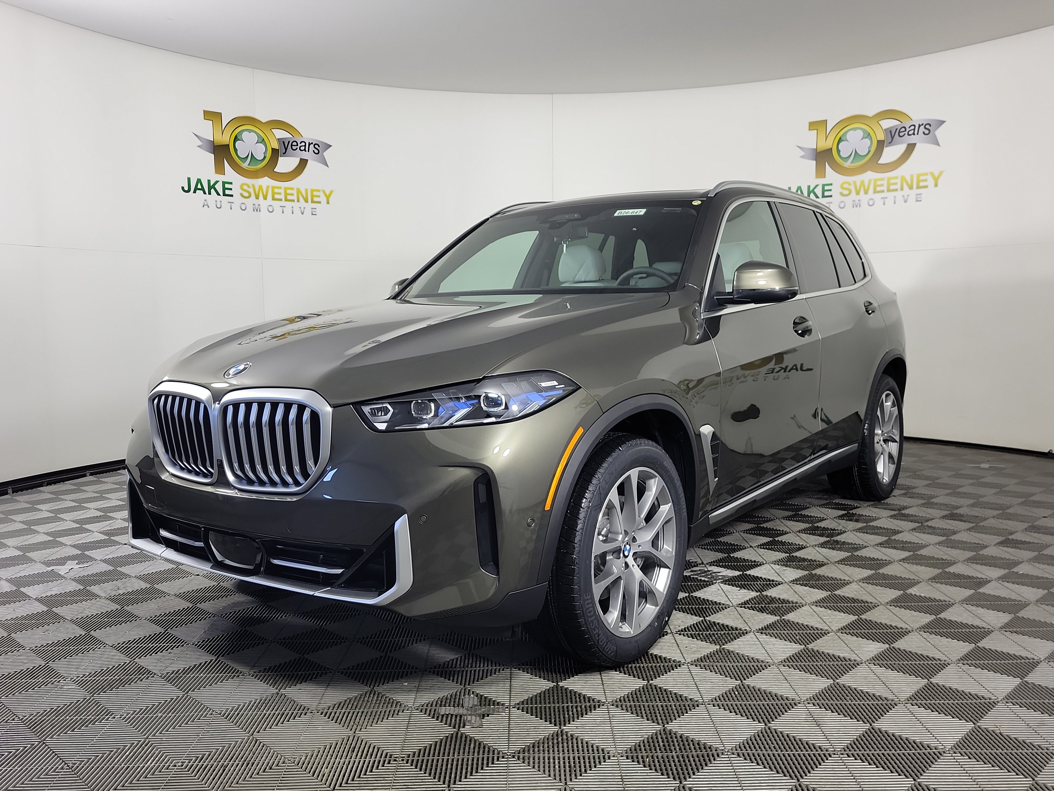 Certified 2026 BMW X5 xDrive40i AWD/4WD image 3