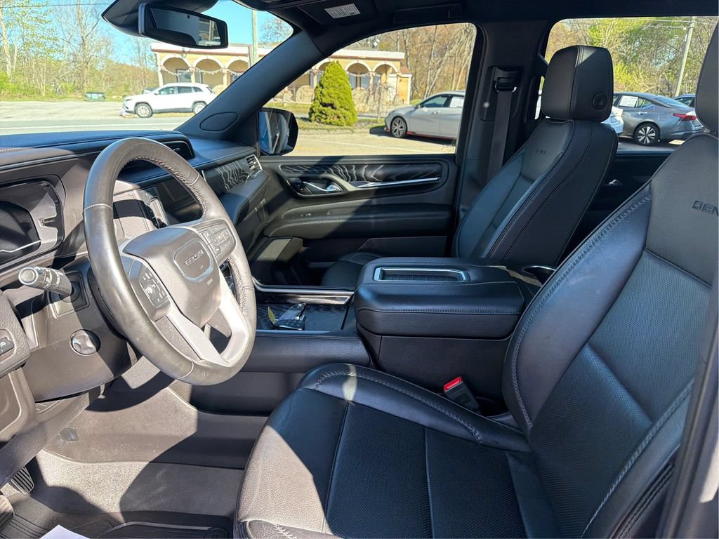 Certified 2023 GMC Yukon XL Denali AWD/4WD image 9