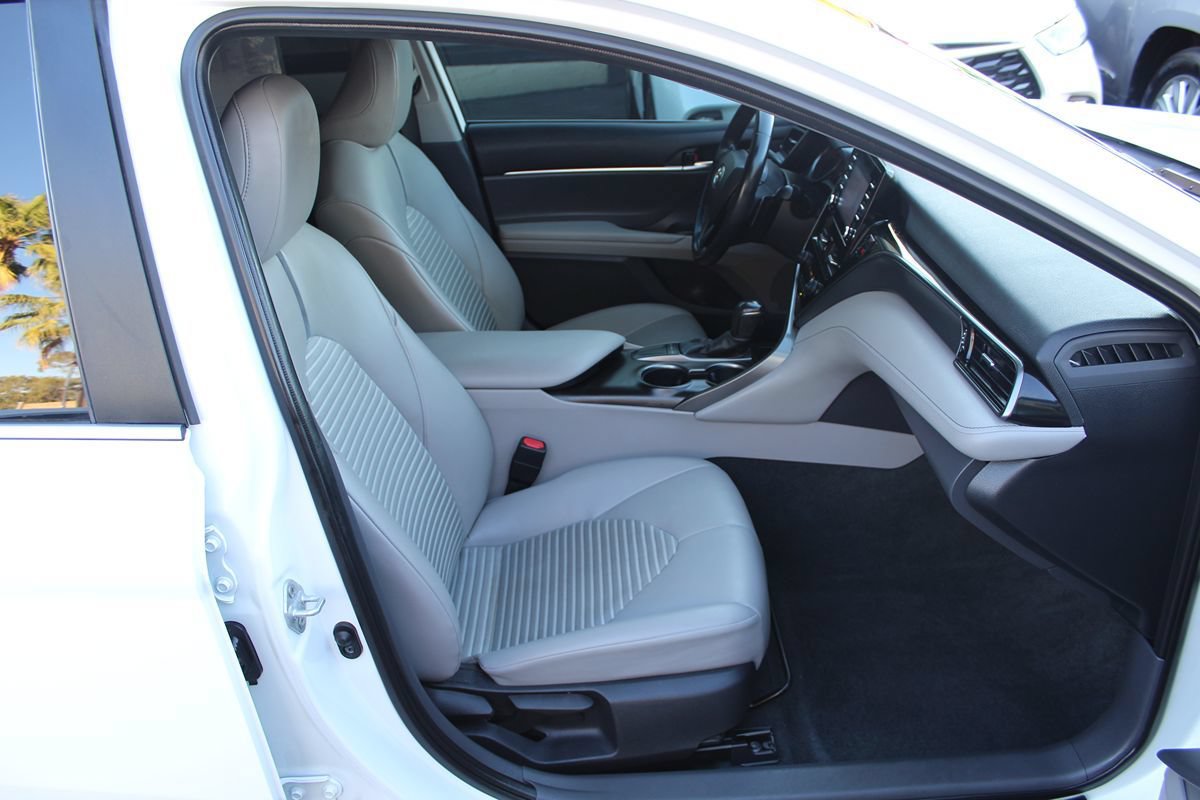 Used 2022 Toyota Camry SE w/ Convenience Package FWD image 21