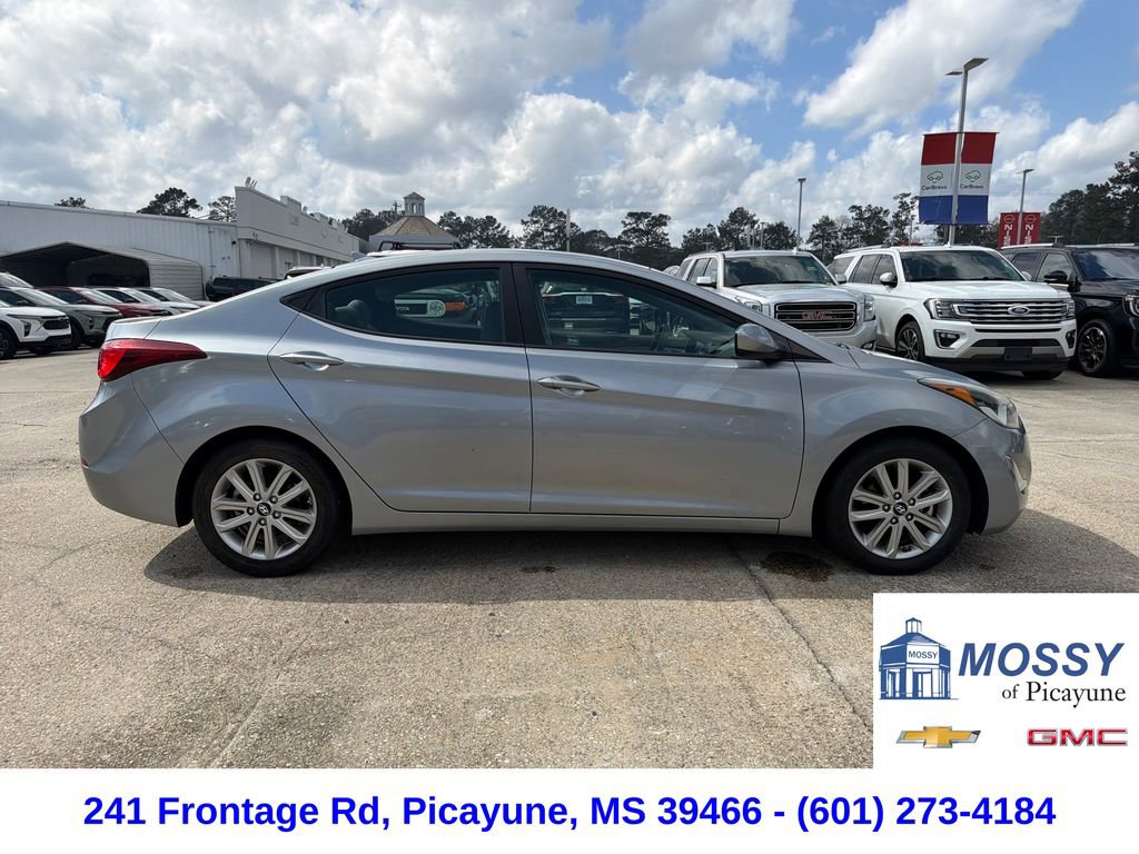 Used 2015 Hyundai Elantra SE w/ Option Group 02 image 8