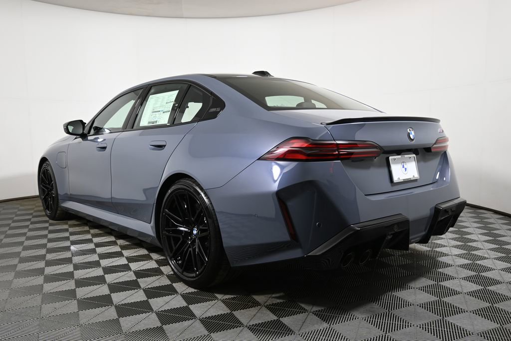 New 2026 BMW M5 w/ Carbon Package image 5