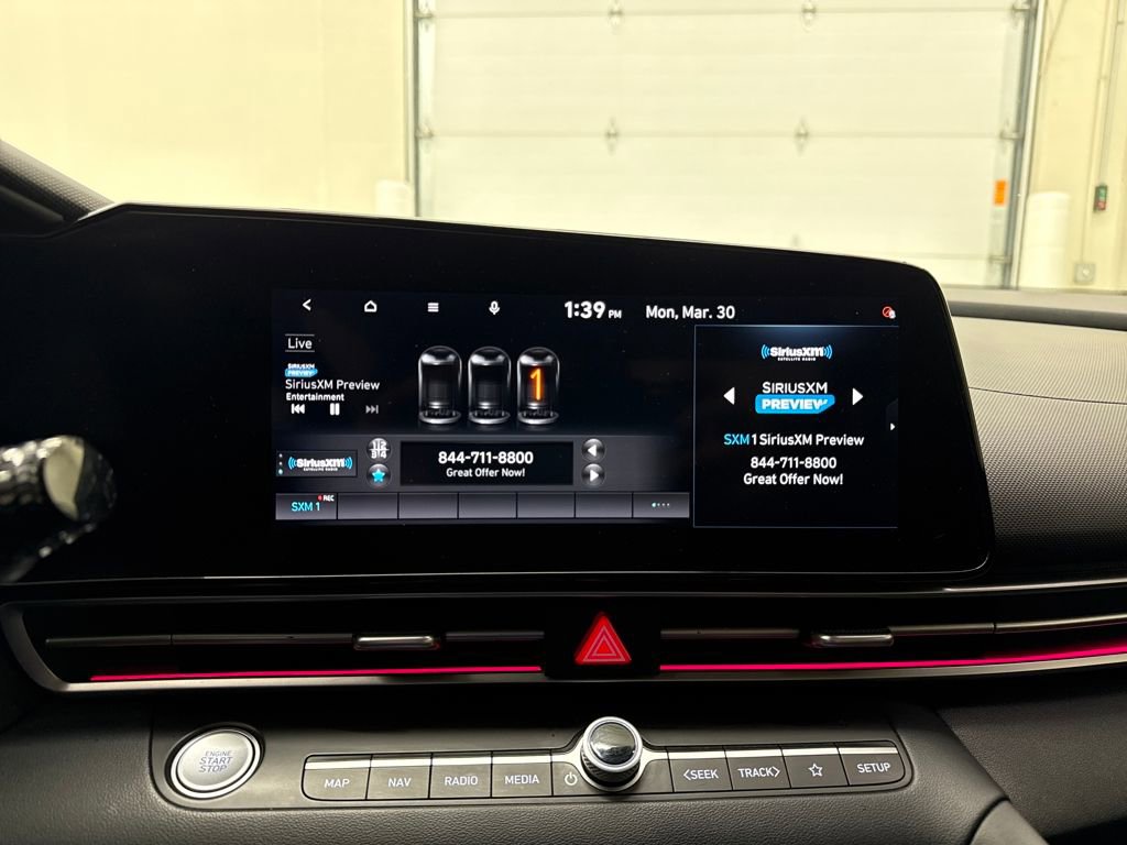 Used 2021 Hyundai Elantra Limited image 19