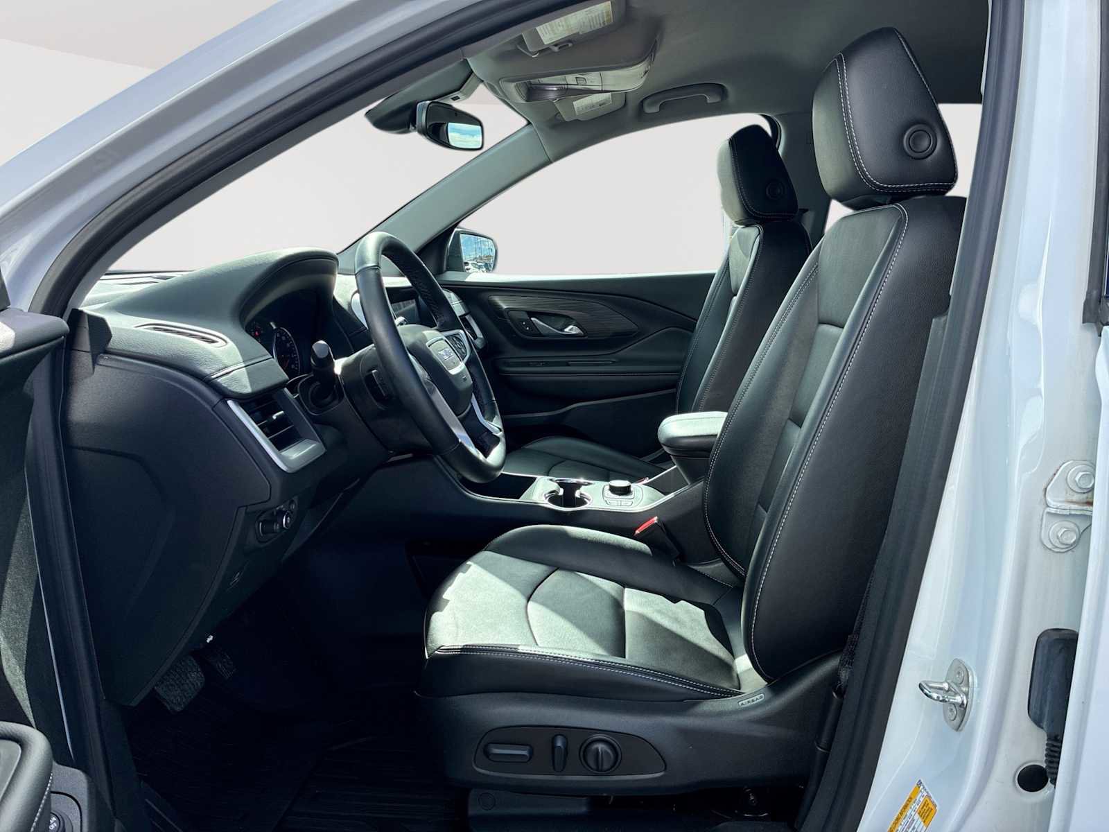 Certified 2024 GMC Terrain SLT w/ LPO, Floor Liner Package image 18