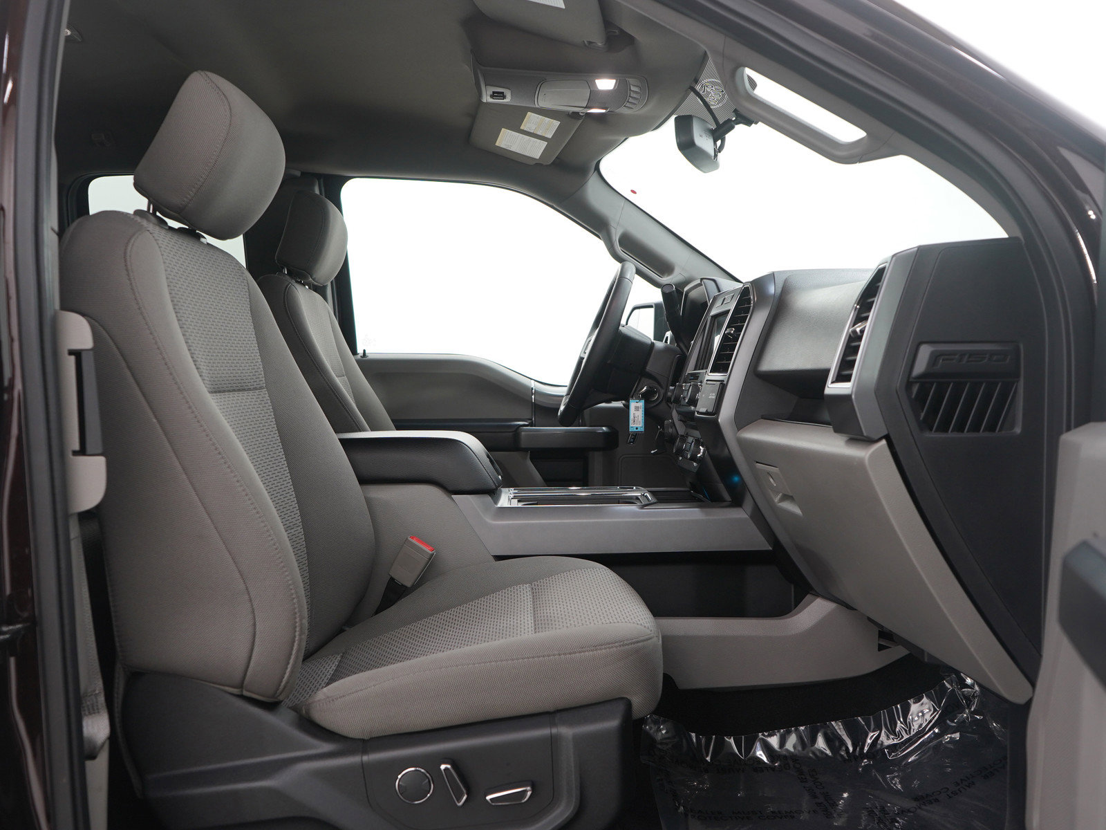 Used 2018 Ford F150 XLT w/ Equipment Group 302A Luxury AWD/4WD image 11