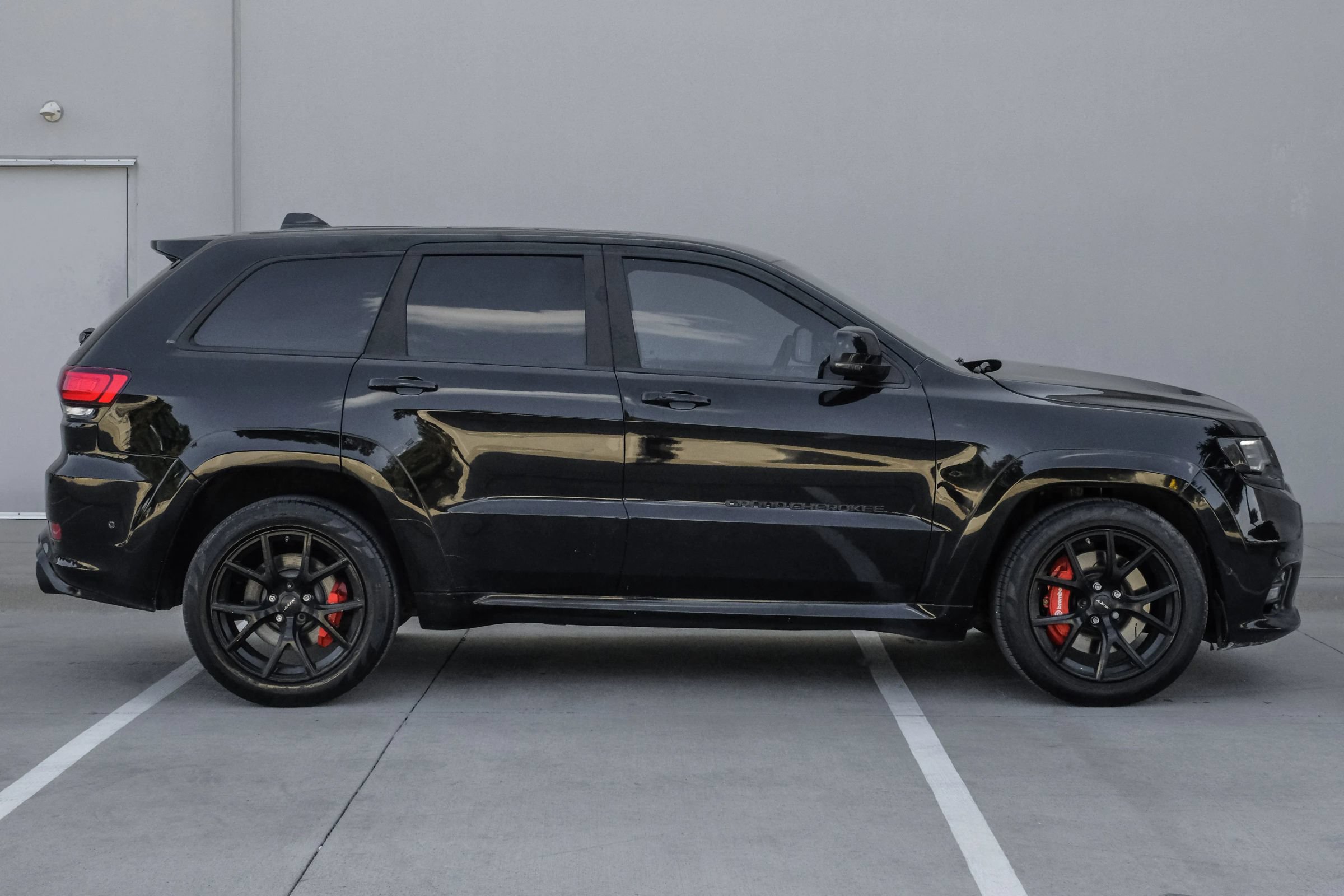 Used 2020 Jeep Grand Cherokee SRT AWD/4WD image 10