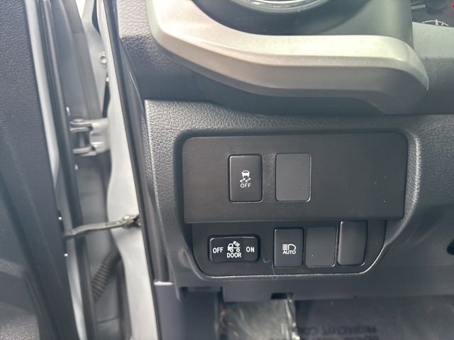 Used 2021 Toyota Tacoma SR5 image 39