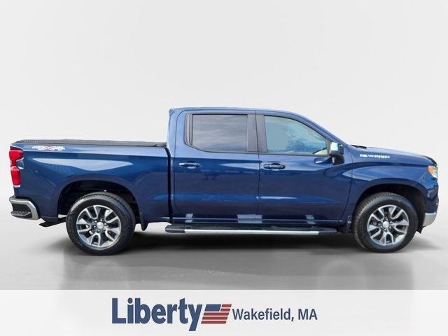Used 2023 Chevrolet Silverado 1500 LT AWD/4WD image 2
