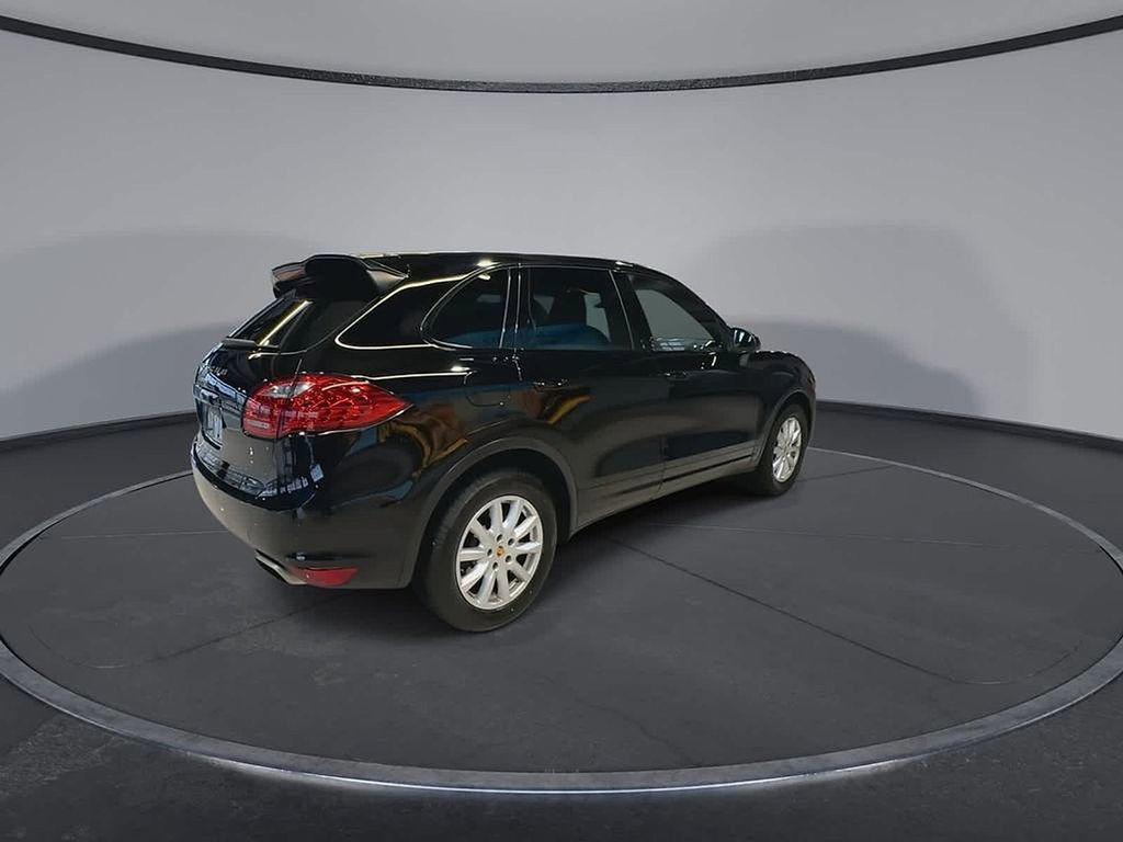 Used 2014 Porsche Cayenne AWD/4WD image 11